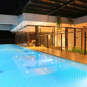 Lakewood Hotel Kandy