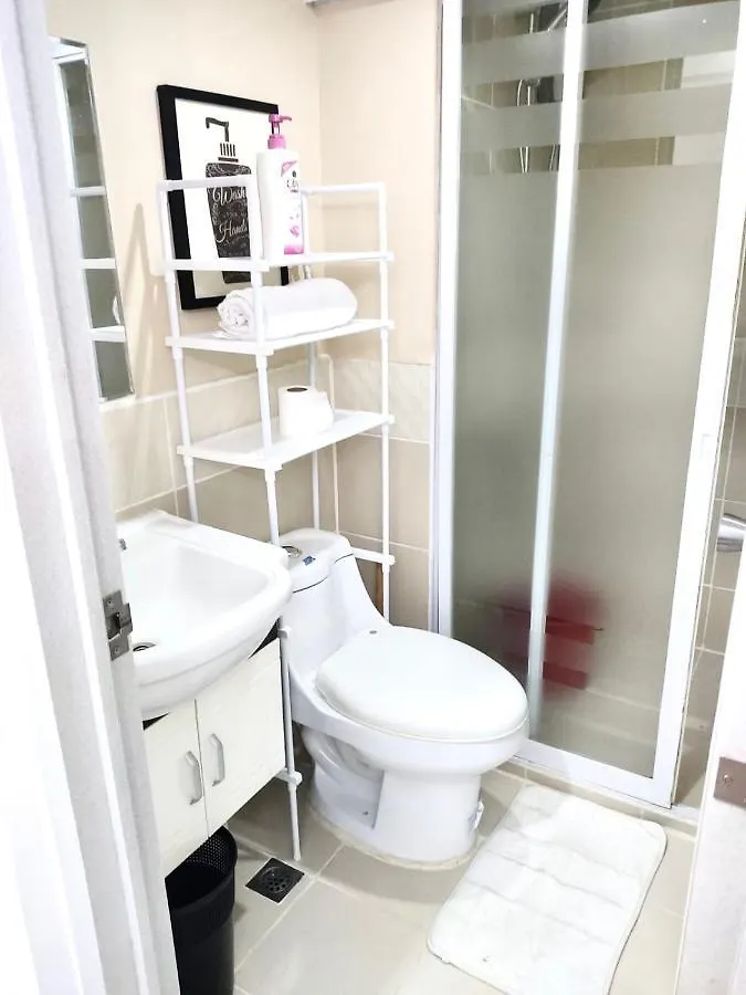 Lancris Residences 2 Bedroom Entire Apartment Near Airport With Pool Paranaque City 0*,