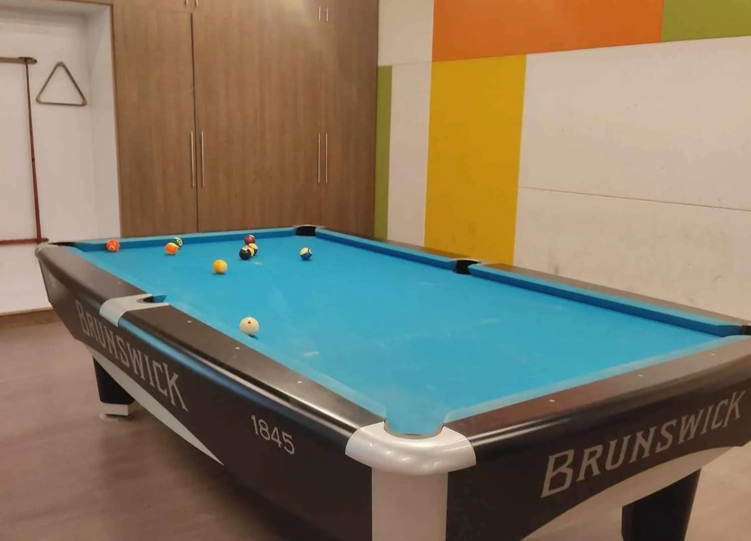 Aparthotel Lancris Residences 2 Bedroom Entire Apartment Near Airport With Pool Paranaque City